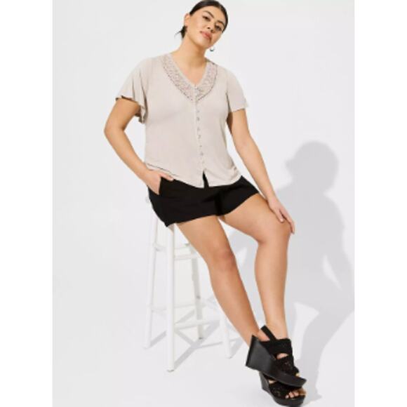 Torrid 4 Women 26W 4x Chateau Gray/ Beige Knit V-neck Lace Insert Button Tee - Picture 6 of 11